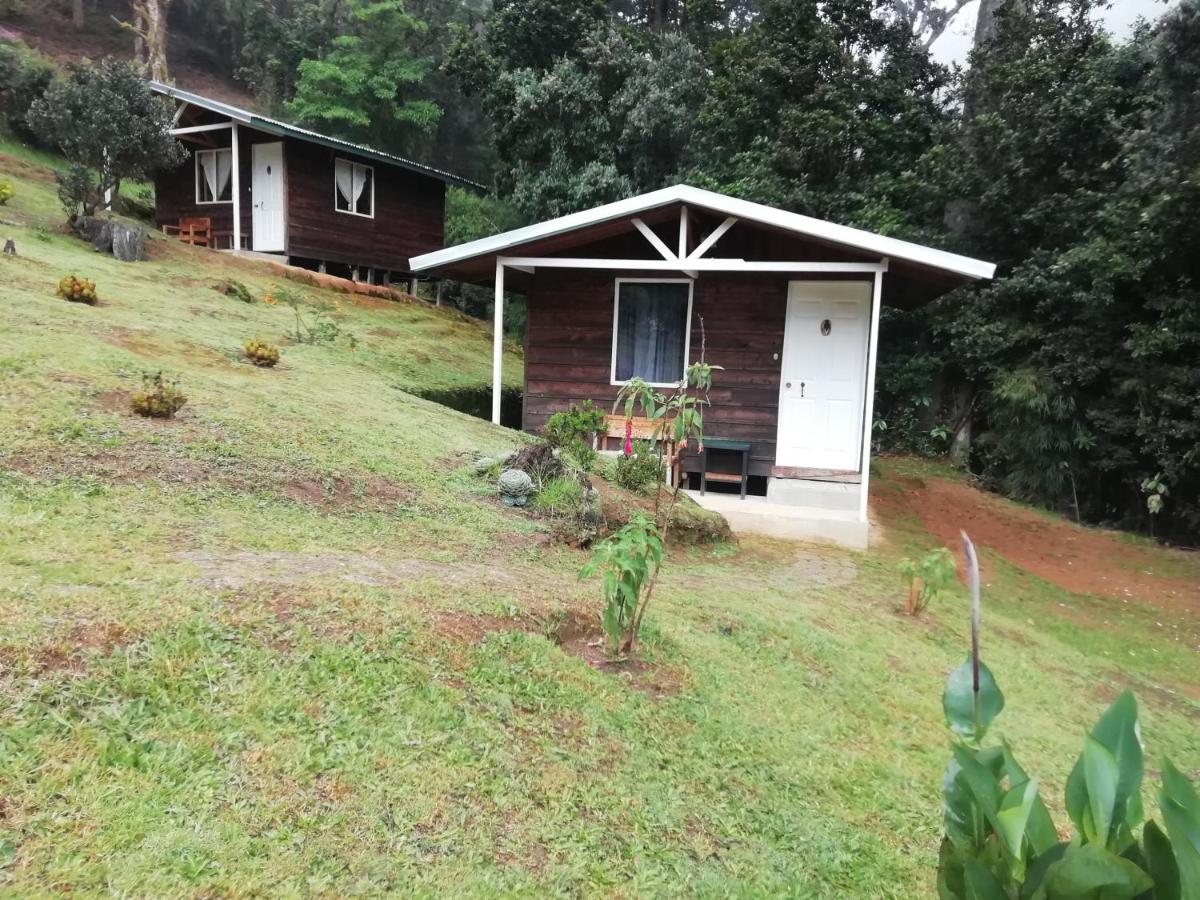 Miriam'S Quetzals Lodge San Gerardo de Dota Extérieur photo