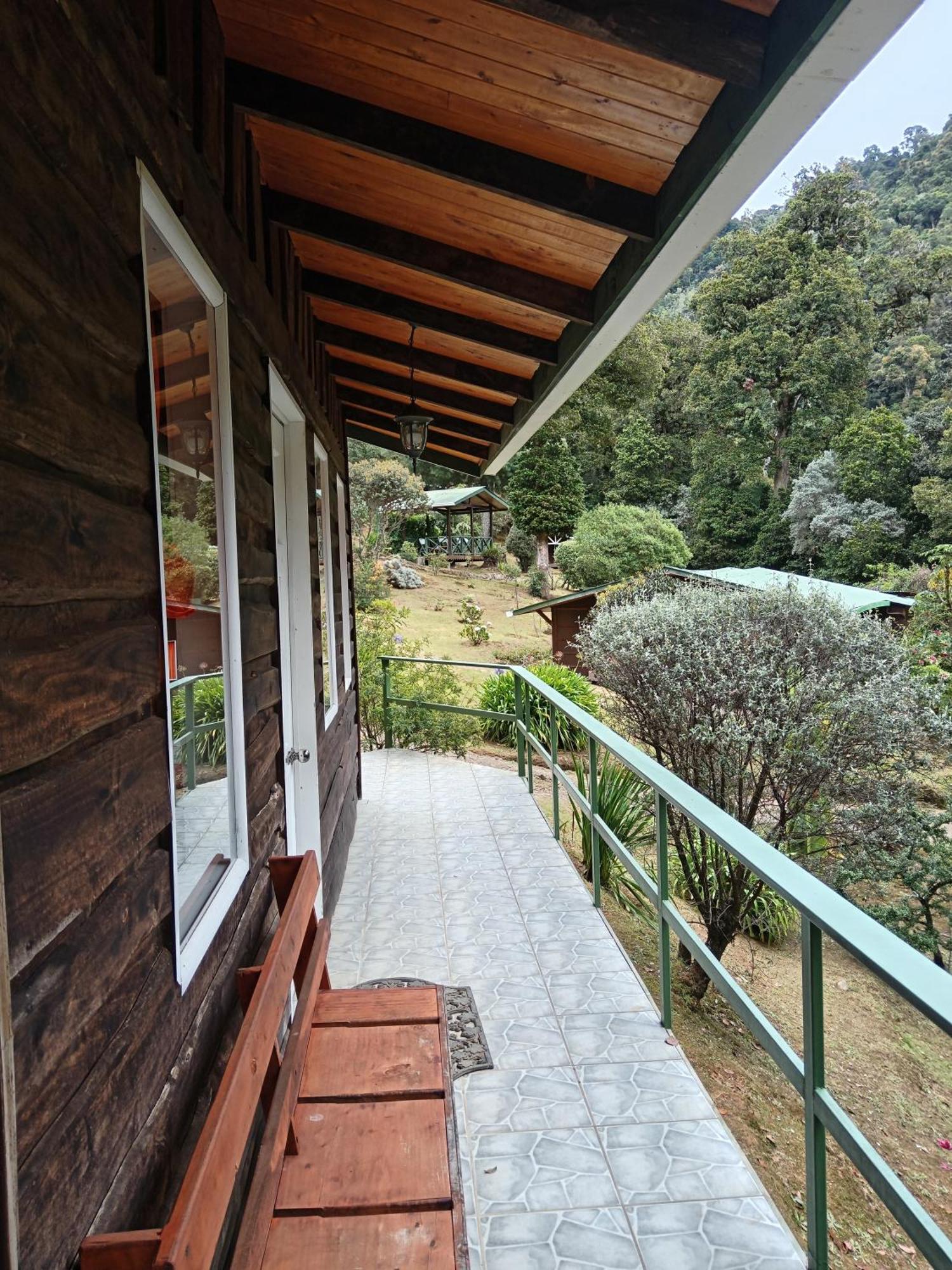 Miriam'S Quetzals Lodge San Gerardo de Dota Extérieur photo