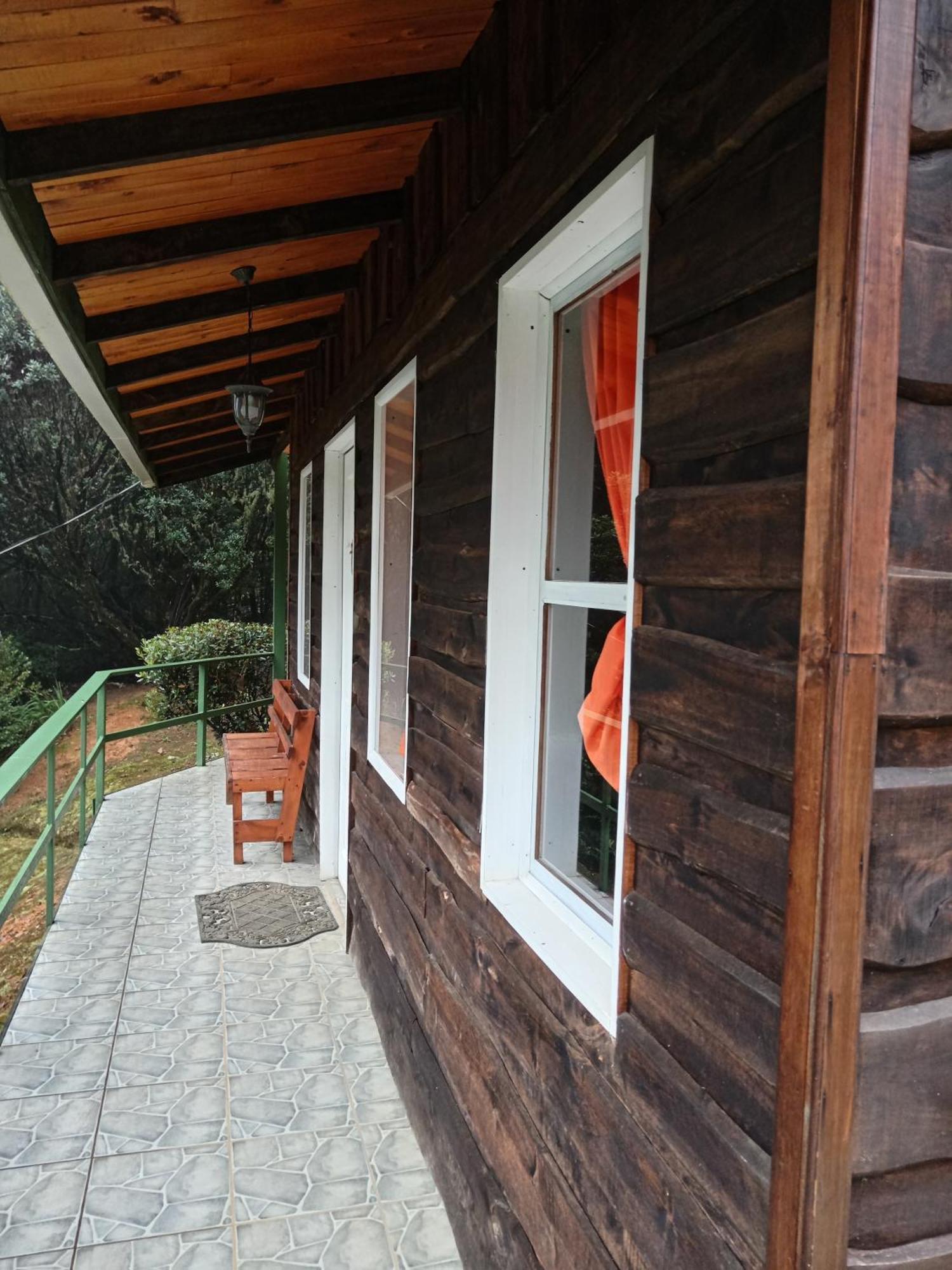Miriam'S Quetzals Lodge San Gerardo de Dota Extérieur photo